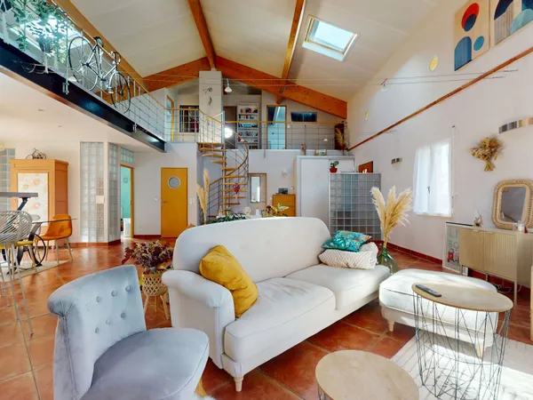 Maison 4 pièces 185 m²