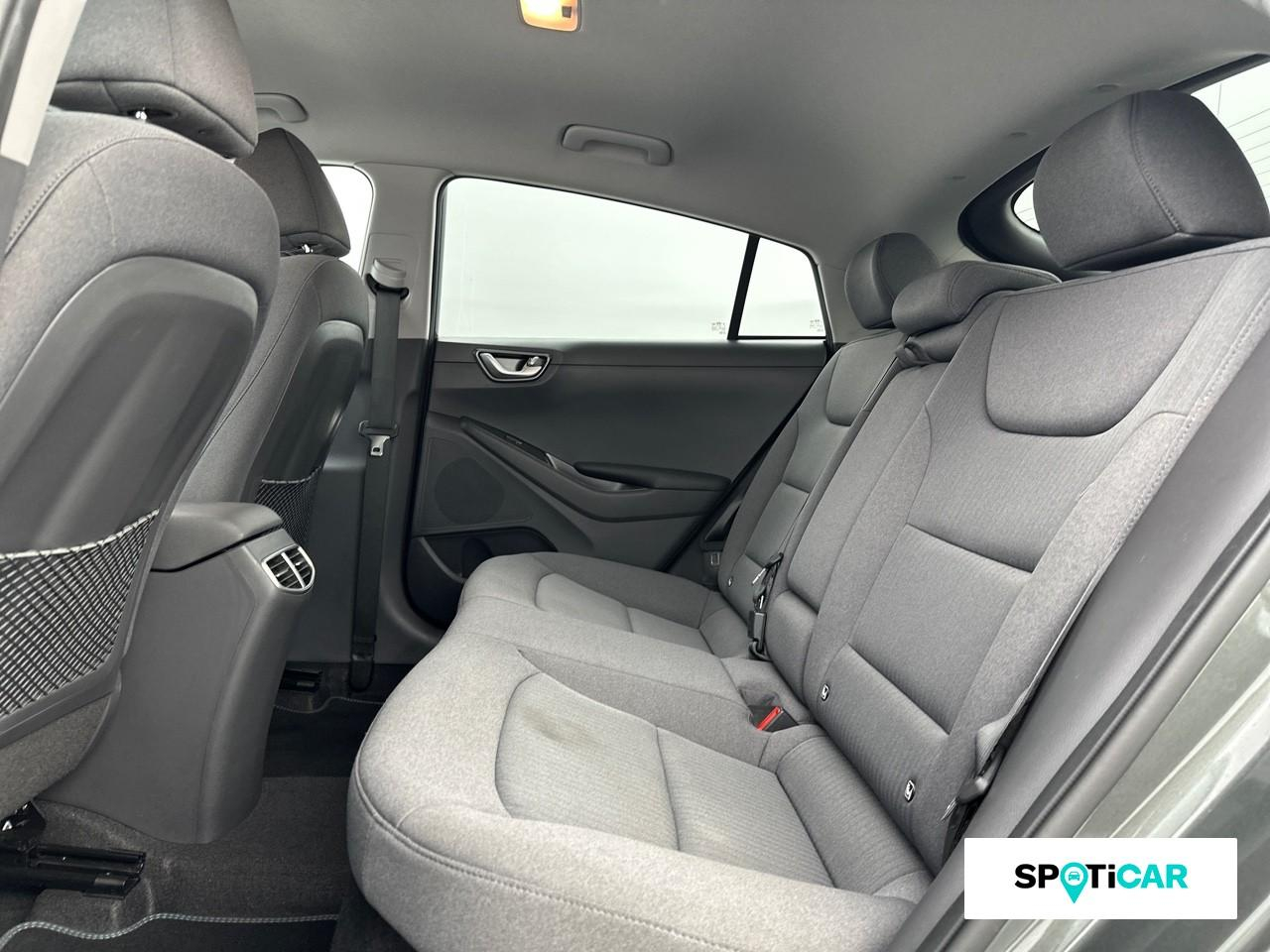 Hyundai Ioniq hybrid 141ch creative — photo 10