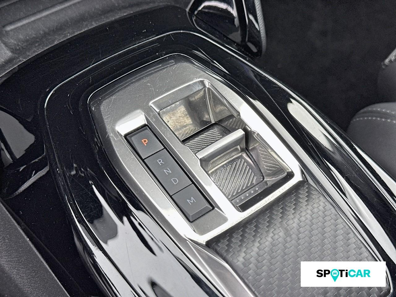 Peugeot 2008 1.2 puretech 130ch s&s gt eat8 — photo 14