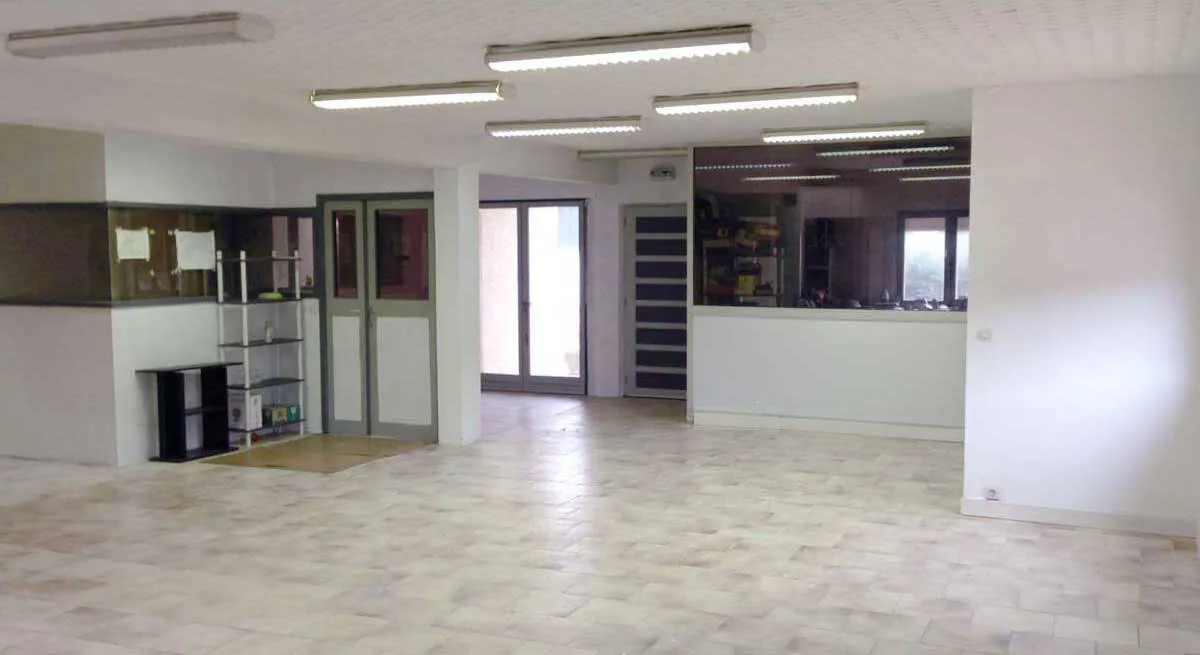 Photo 3