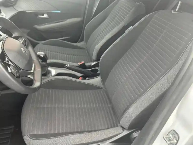 Peugeot 208 puretech 75 s&amp;s bvm5 — photo 11