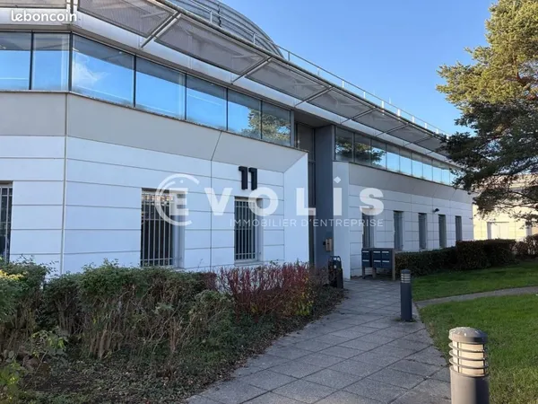 Bureau 449 m²