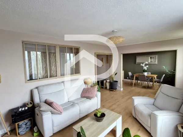 Appartement 4 pièces 95 m² rénové avec garage centre ORTHEZ