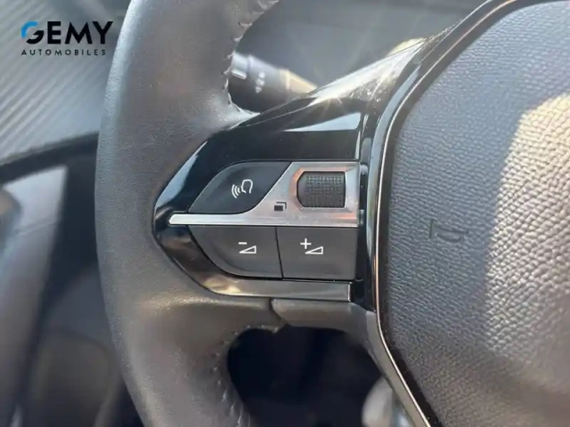 Peugeot 2008 puretech 100 s&amp;s bvm6 — photo 13