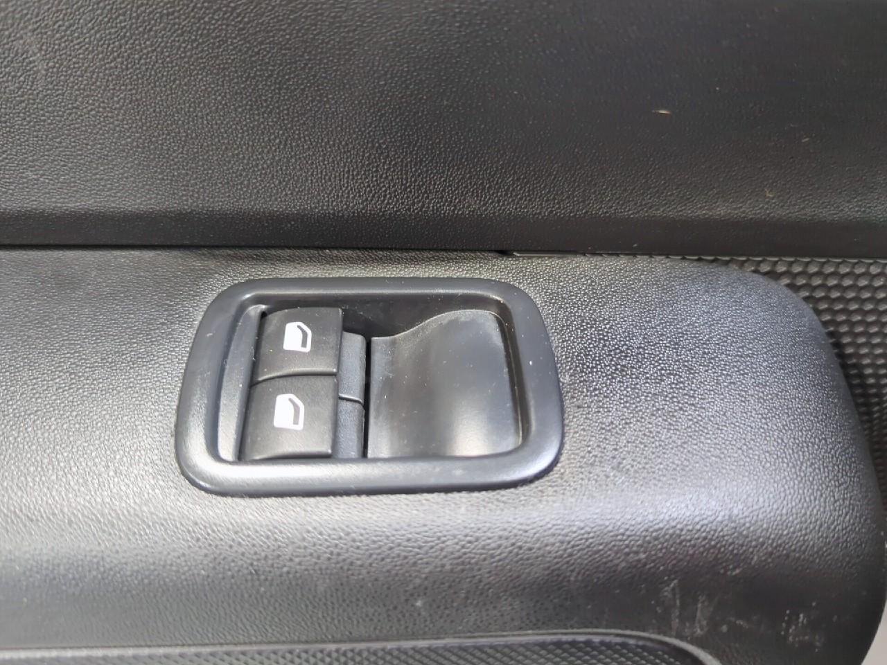 Citroën C3 societe bluehdi 100 s&s bvm6 feel nav — photo 23