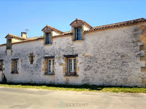 Maison de village 7 pièces 143 m²