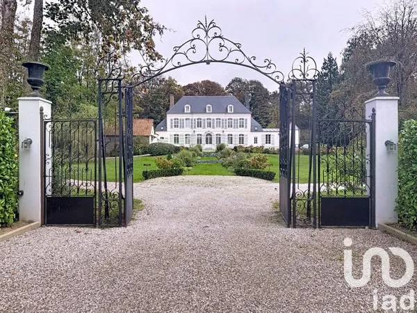 Maison 8 pièces 442 m²