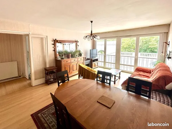 Grand appartement lumineux dans l'hyper centre 92m2