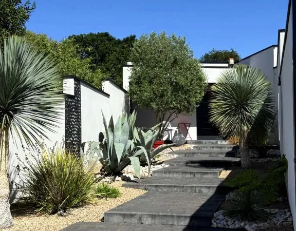 Maison 8 pièces 215 m²