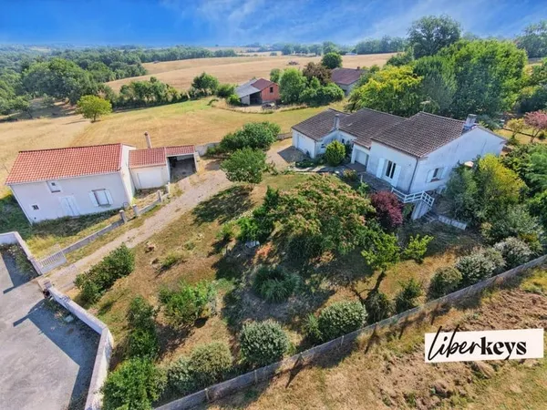 Ensemble Immobilier De Charme En Pleine Campagne - 2 Habitations - Parc Arboré - Fort Potentiel