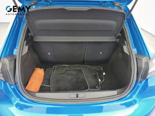 Peugeot 208 puretech 130 s&amp;s eat8 — photo 6