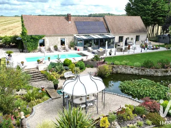 Maison 8 pièces 225 m²