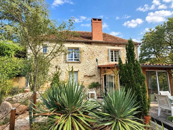 Maison en pierre à vendre, à 17 KM de Gourdon