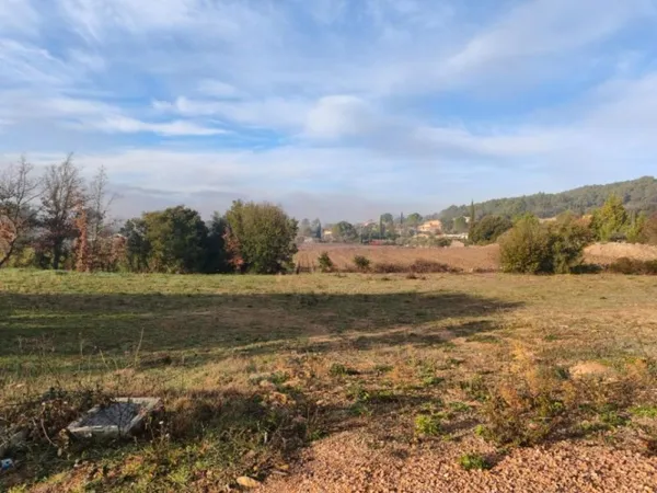 Terrain 1520 m²