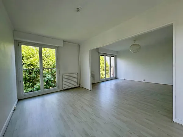 LE PLESSIS BOUCHARD - LE CLOS SAINT GEORGES