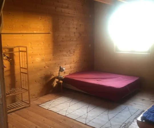 Chambre de 25m2 à louer sur Saint-Just-et-Vacquières