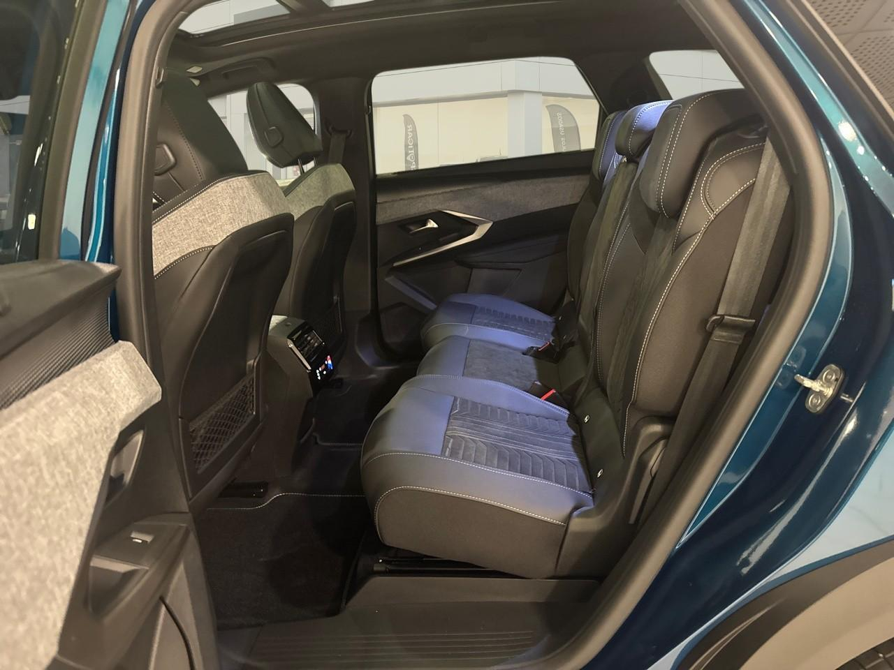 Peugeot 5008 hybride rechargeable plug-in 195ch gt e-dcs7 — photo 10