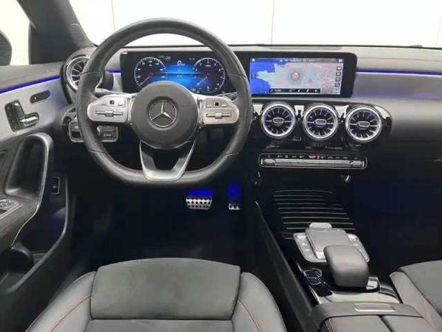 Mercedes Cla coupé 180 amg line — photo 18