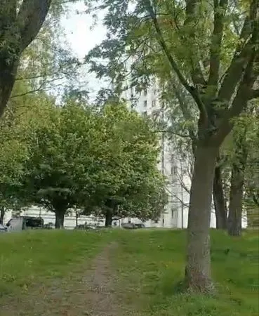 Appartement 5 pièces en vente - 69 m² - Mons-en-Baroeul - Immeuble America - 159 000 SPÉCIAL INVESTI