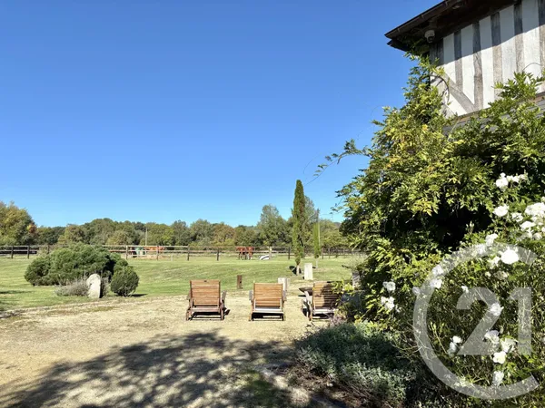Maison 7 pièces 220 m²