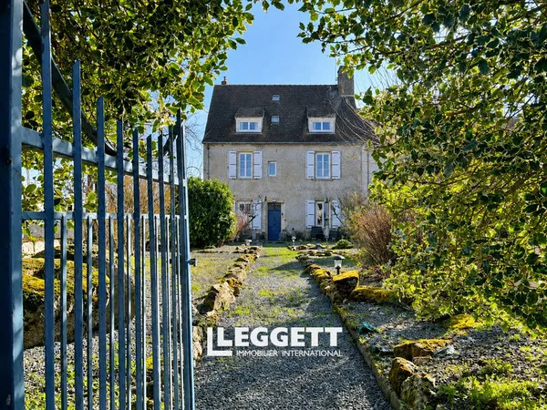 Maison 8 pièce(s), CHÂTELUS-MALVALEIX