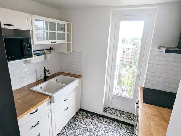 Appartement F3 dernier étage - limite Enghien les bains