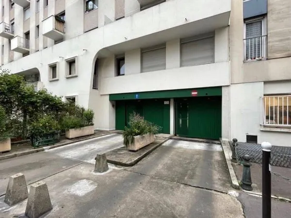 Parking 14 m²