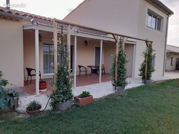 MAISON INDIVIDUELLE 148m², garage indépendant 45m², terrain 1307m²