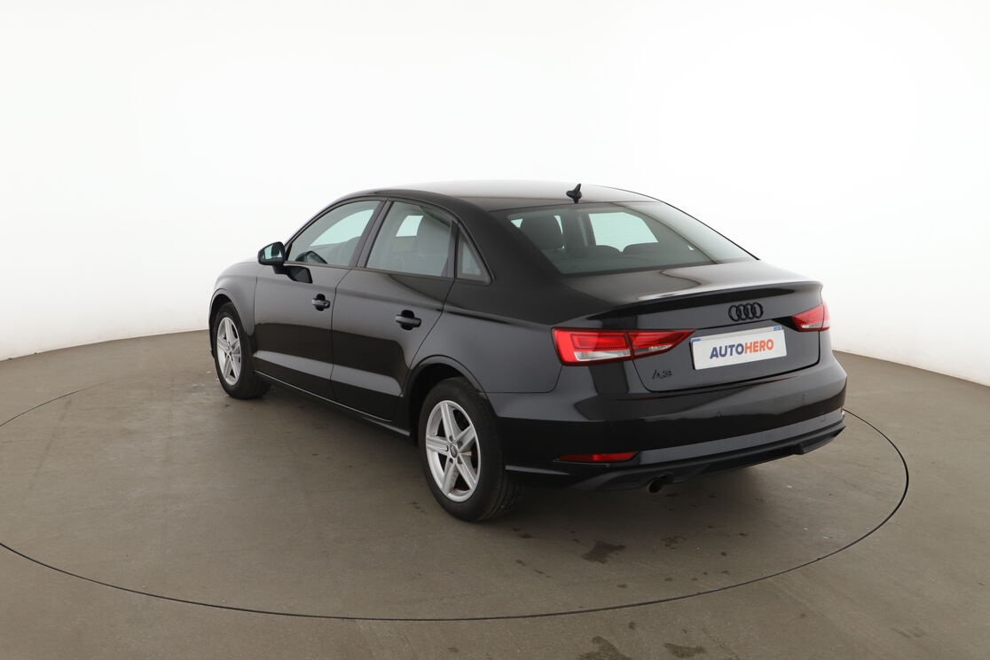 Audi A3 Limousine 30 TFSI — photo 3