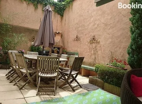 Maison avec chambres d'hotes