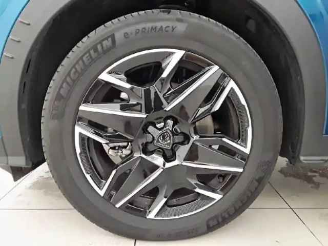 Peugeot 5008 hybrid 136 e-dcs6 — photo 42