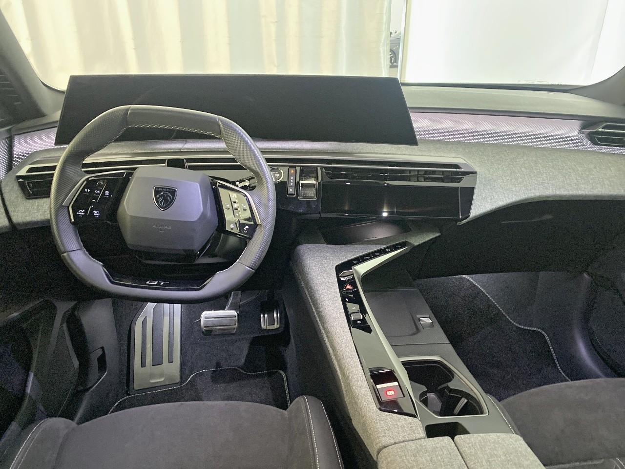 Peugeot 3008 hybrid 145 e-dcs6 gt — photo 8