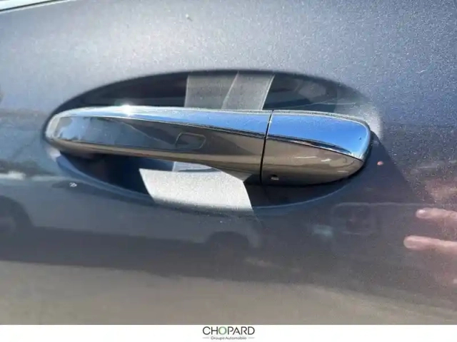 Mercedes Eqa 250+ — photo 19