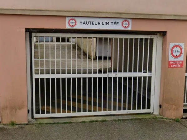 Stationnement Vente Quimper  12m² 82€
