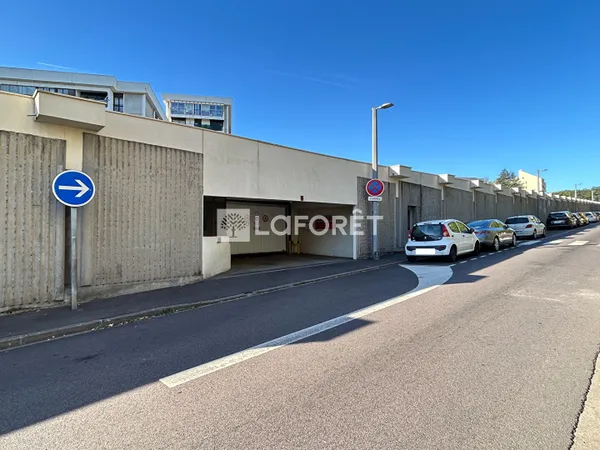 Stationnement Location Les Mureaux   70€