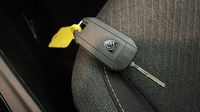 Peugeot 2008 1.2 Hybrid 145ch Style e-DCS6 — photo 16