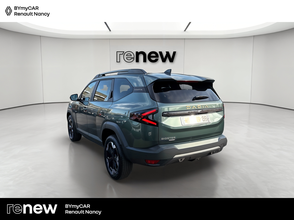 Dacia Bigster Hybrid 155 — photo 3