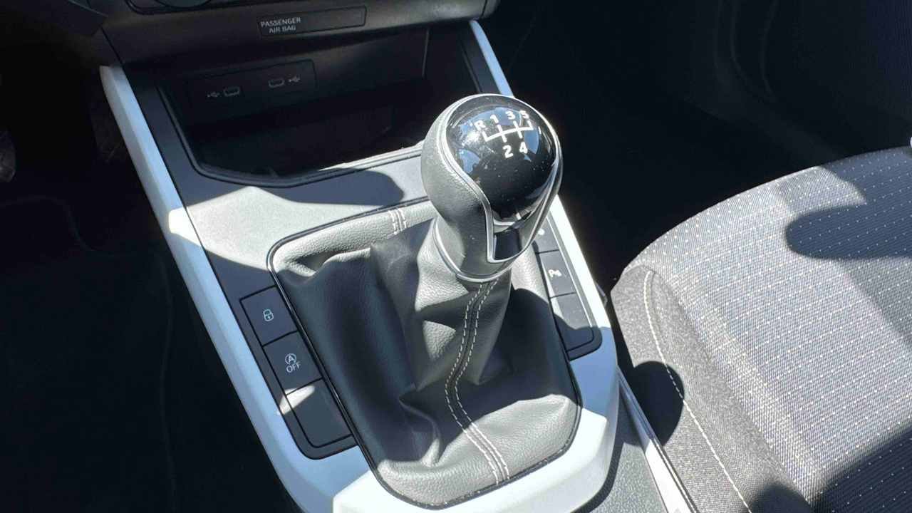 Seat Arona 1.0 TSI 95 ch Start/Stop BVM5 — photo 23