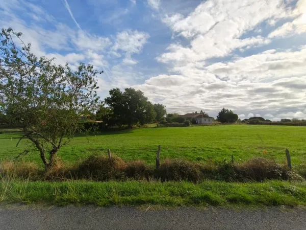Terrain 1010 m²