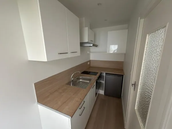 STUDIO RENOVÉ AU COEUR DU CENTRE VILLE