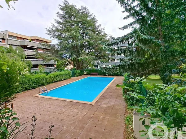 Studio 1 pièce 24 m²