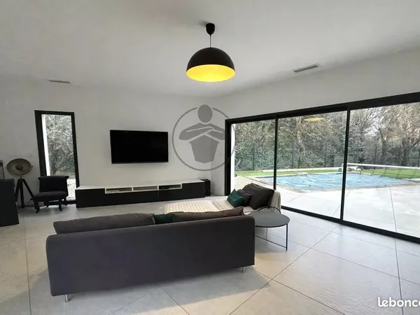 Villa 6 pièces 138 m²