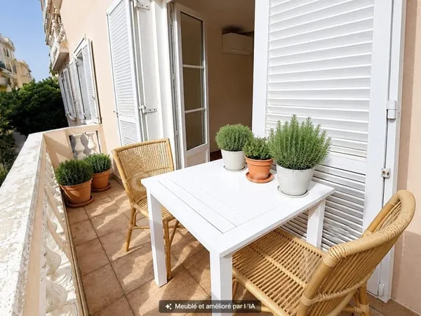 AJACCIO (20), centre ville proche Tribunal, appartement 3 pièces avec balcon