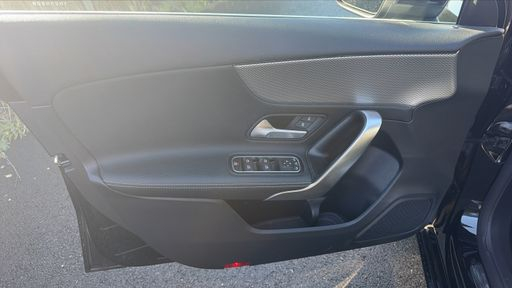 Mercedes Classe A 180 136 7G-DCT - AMG Line – 2021 – 80798 km – Essence – Boîte Automatique — photo 30