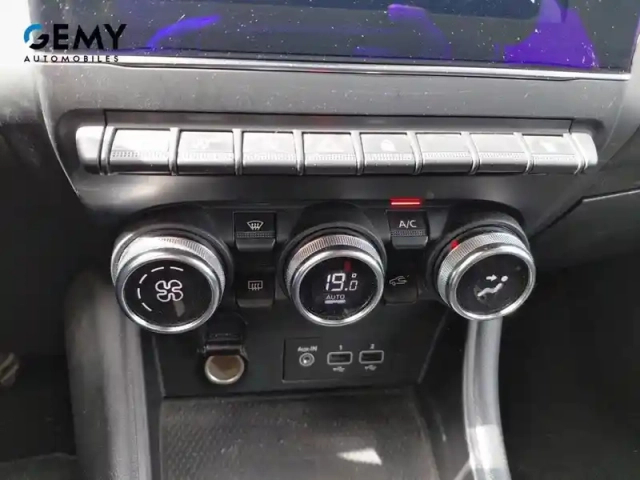 Renault Captur tce 130 edc fap — photo 22