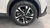 Peugeot 2008 1.2 PureTech 130ch S&S Allure Pack EAT8 — photo 20