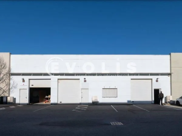 Local d'activité 135 m²