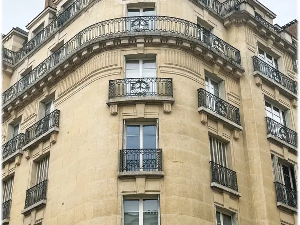 Local professionnel 162 m²