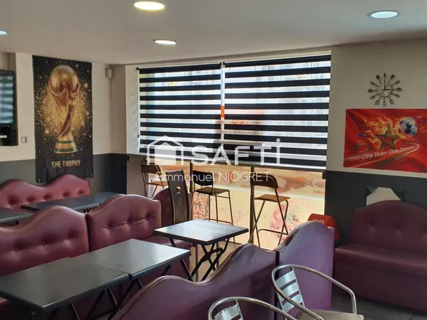 Local commercial de 54 m² à Dijon, proche gare avec caves