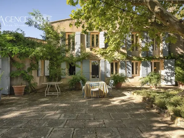 Propriété d'exception sur un domaine d'environ 5 650 m² A